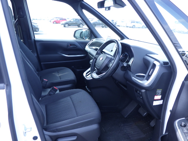 TOYOTA NOAH S-G PACKAGE , YEAR : 2022, PEARL COLOR - Image 9
